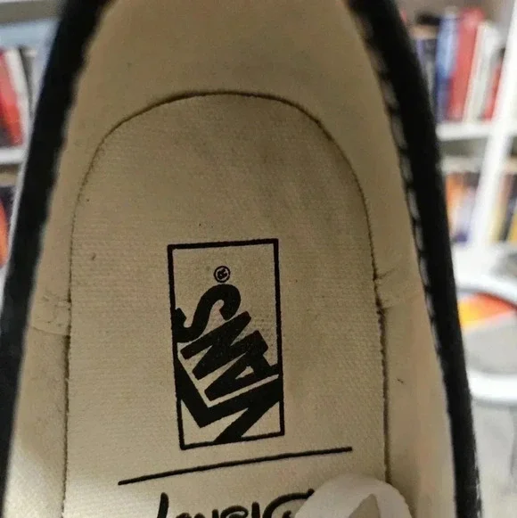 Vans X Disney Mickey Mouse Authentic Sneakers Limited Edition 7 - Picture 12 of 16